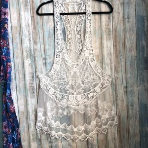 White Lace Cover All